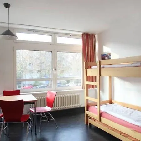 ユーゲントヘルベルゲ インターナショナル ホステル